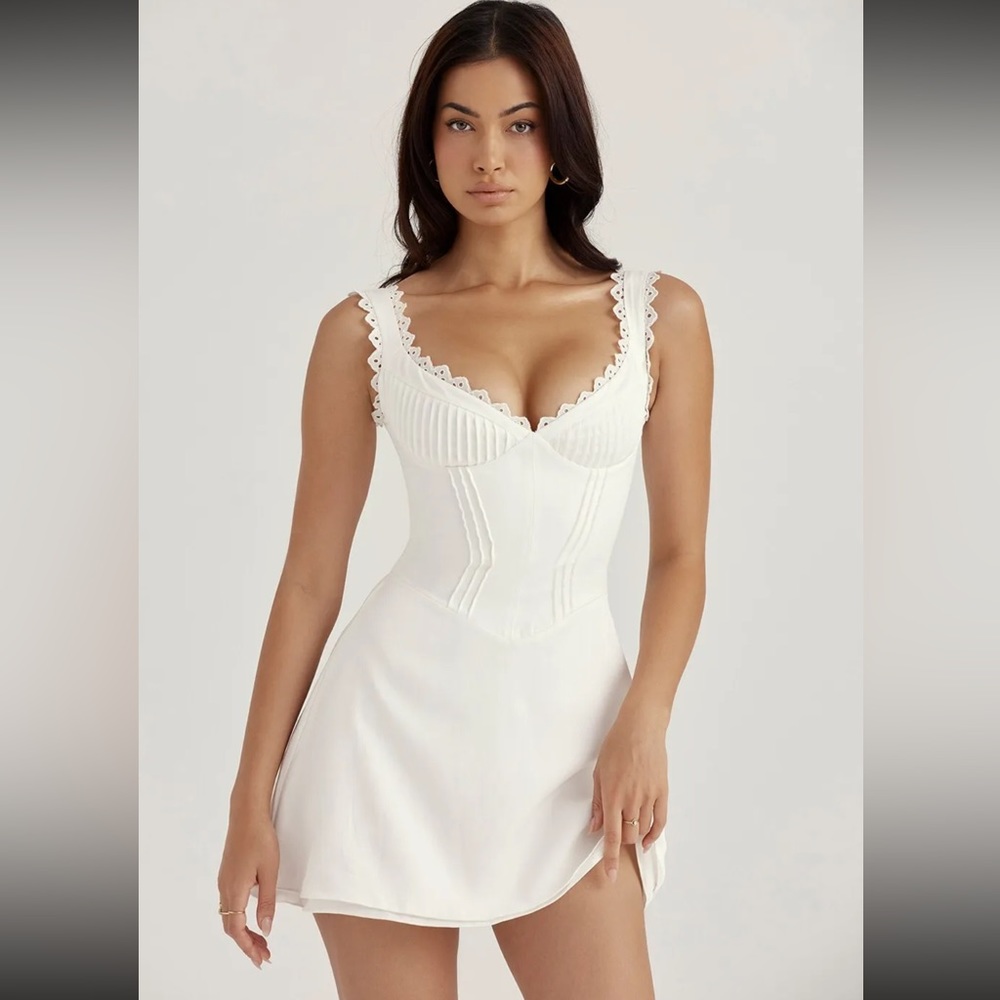 House of CB Tilly Plus Cup